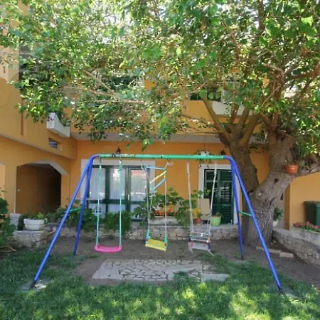Stosa Apartment *